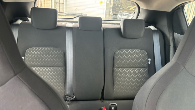 Nissan Juke 1.0 DiG-T 114 Acenta 5dr Petrol Hatchback